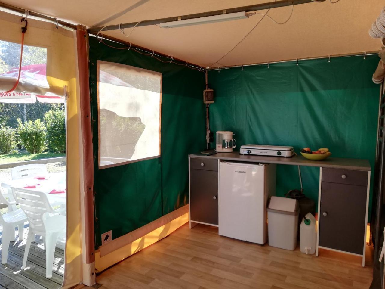 Camping 3 Etoiles - Piscine Chauffee - Vue Montagne Saint-Girons  Εξωτερικό φωτογραφία