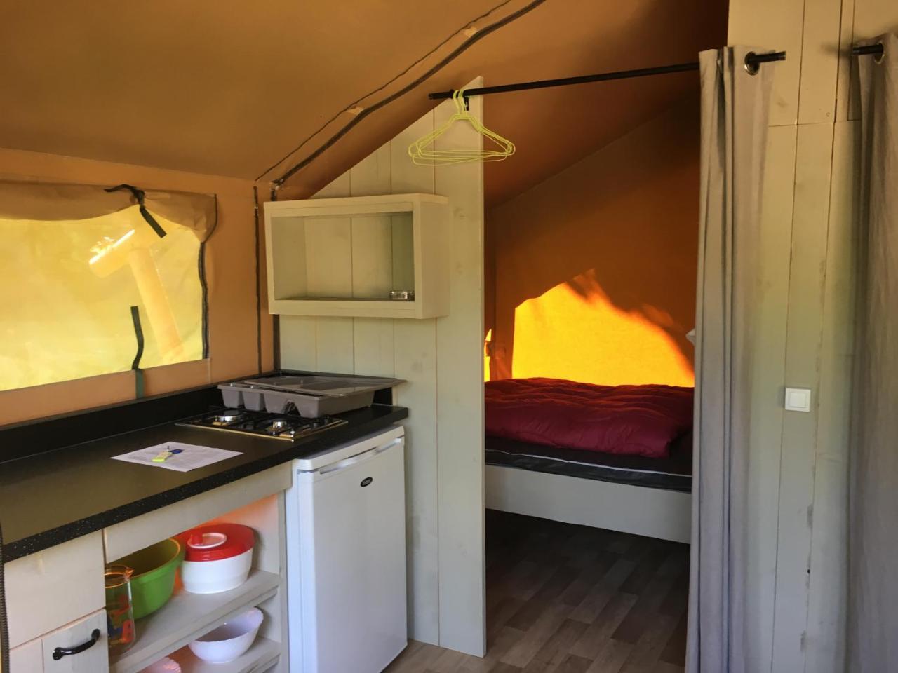 Camping 3 Etoiles - Piscine Chauffee - Vue Montagne Saint-Girons  Εξωτερικό φωτογραφία